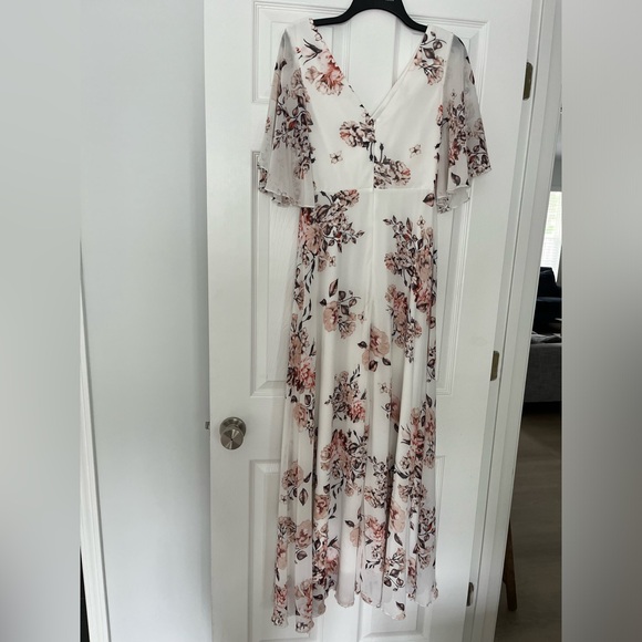 White Maxi Dress with Pink Floral - Picture 4 of 6